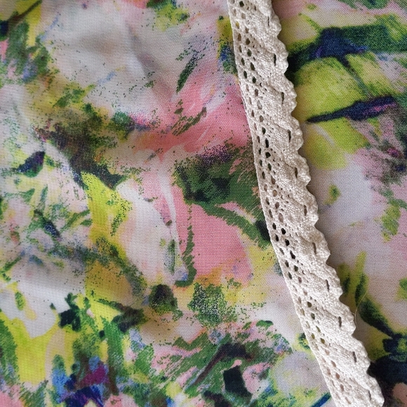 Chic Happens Floral Semi-Sheer Beach Swim Cover Up Medium - Picture 16 of 16